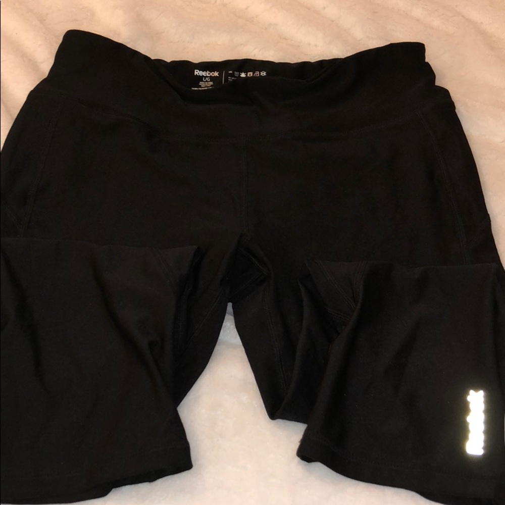 Capri black yoga pants